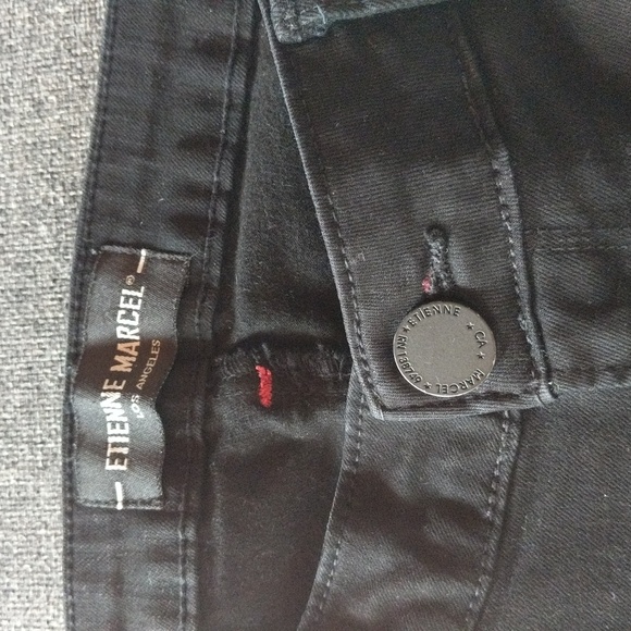 Etienne Marcel Signature Skinny With Red Zipper Details - Picture 7 of 15